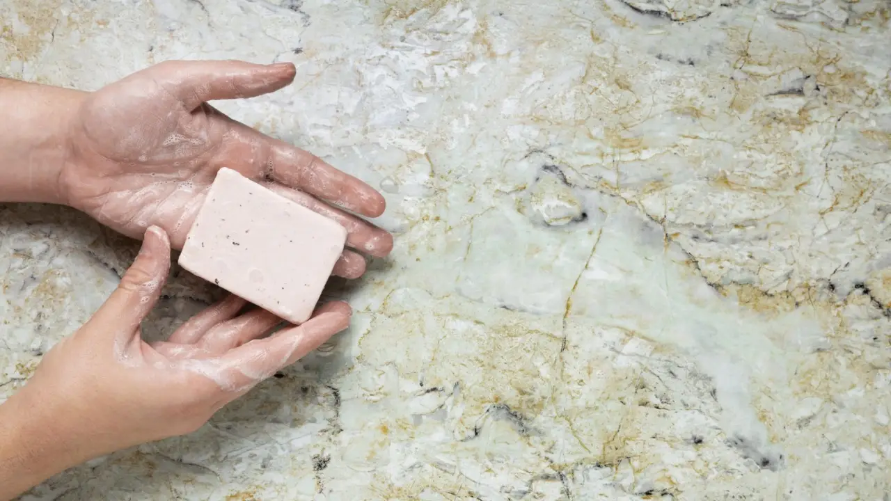 Sapone neutro e sapone comune: ecco la differenza da conoscere