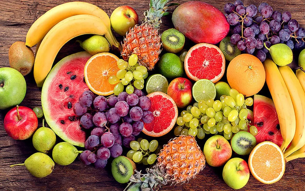 Quando mangiare la frutta per vivere meglio: la risposta lascia a bocca aperta