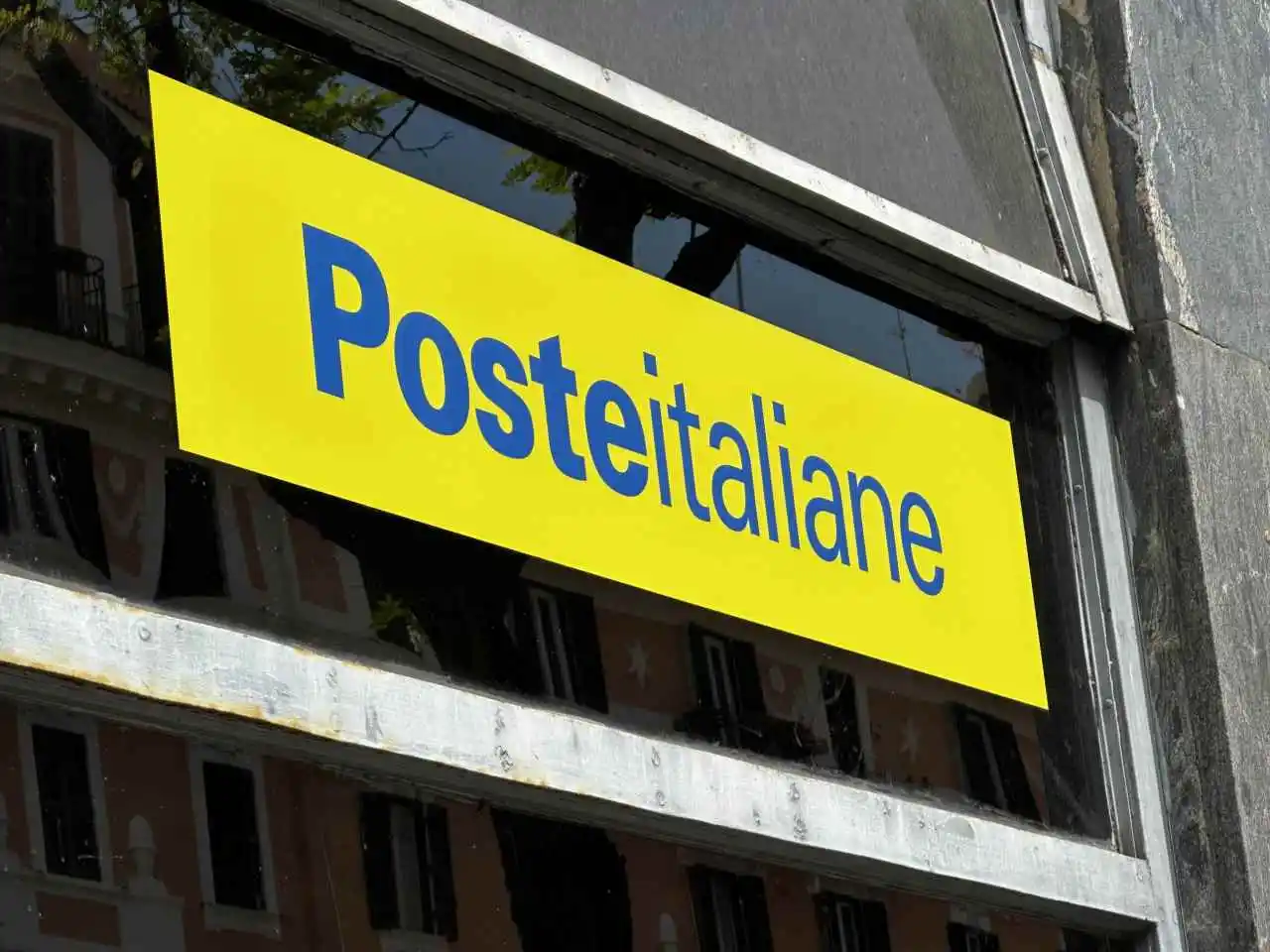 Allerta costi nascosti: ecco quanto si paga davvero per aprire un buono postale oggi