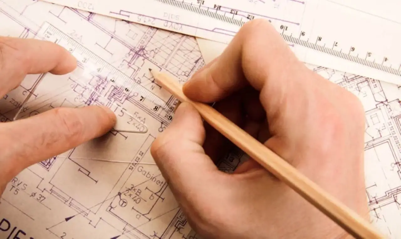 Quanto costa un corso di design? Ecco le cifre reali e se ne vale la pena