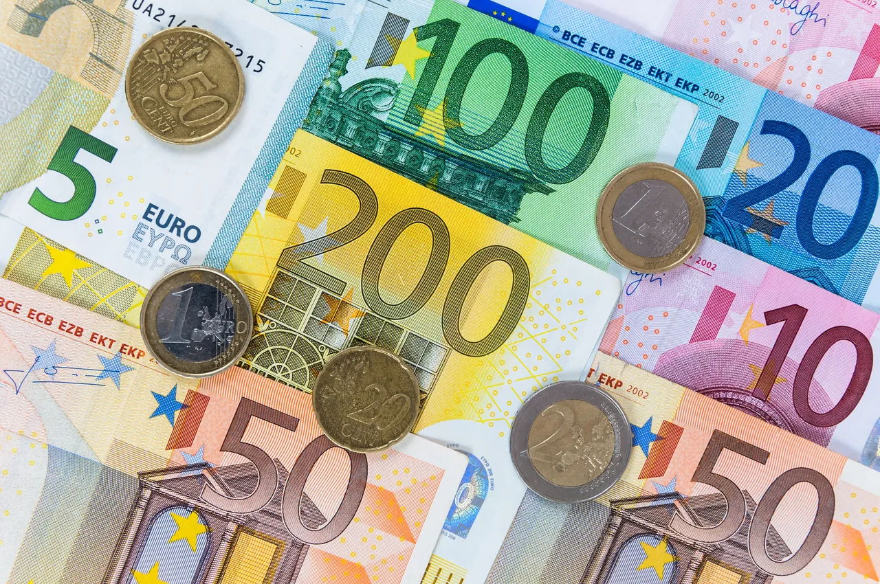 Cosa sono le disponibilità liquide nel conto economico? La risposta dell’esperto