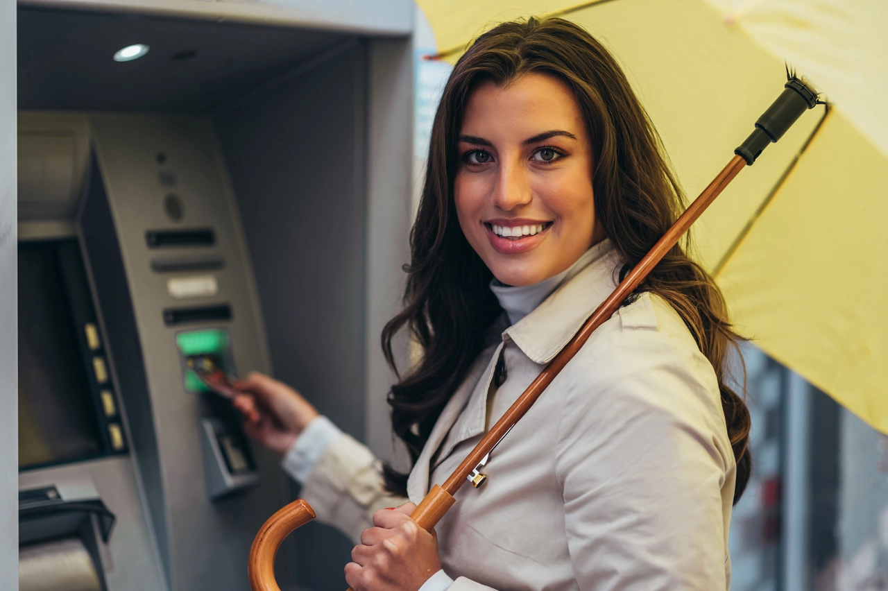 Conto cointestato: ecco le differenze e quanto conviene averlo