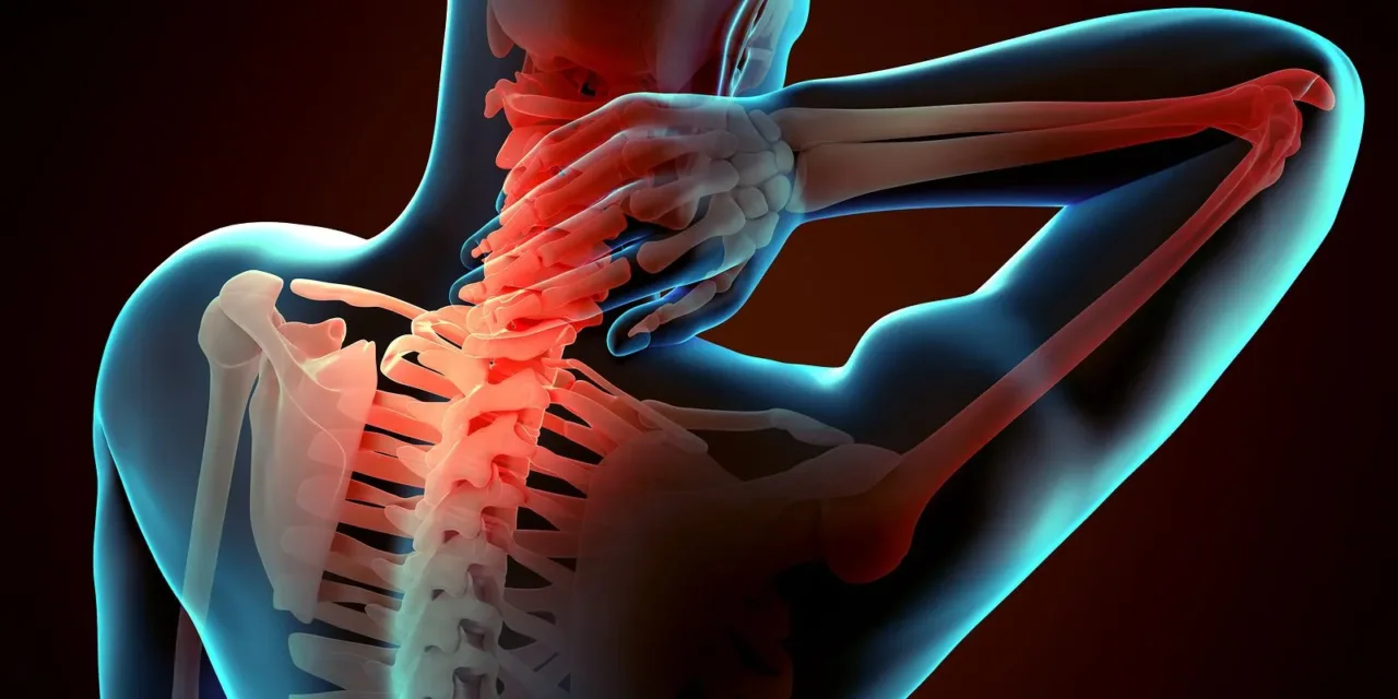 Soffri di osteoporosi? Ecco la quantità esatta di acqua che dovresti bere ogni giorno